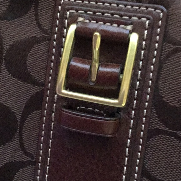 GUC Coach Crossbody Bag - Picture 5 of 8